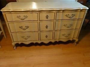 Vintage 5 Piece French Provincial Bedroom Set