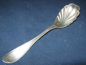 1855 Silverplate Wm Rogers Son AA Oval Thread Sugar Spoon Scalloped Flatware