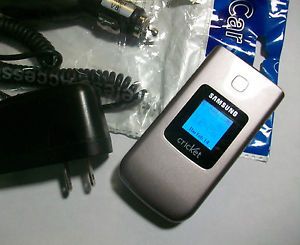 Mint Samsung Chrono SCH R261 Camera GPS Bluetooth CDMA Flip Cricket Cell Phone