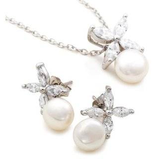  Flower & White Pearl Jewelry 2 Piece Set